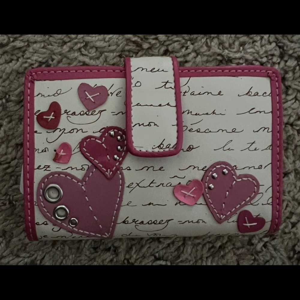 FOSSIL WALLET - BRAND NEW